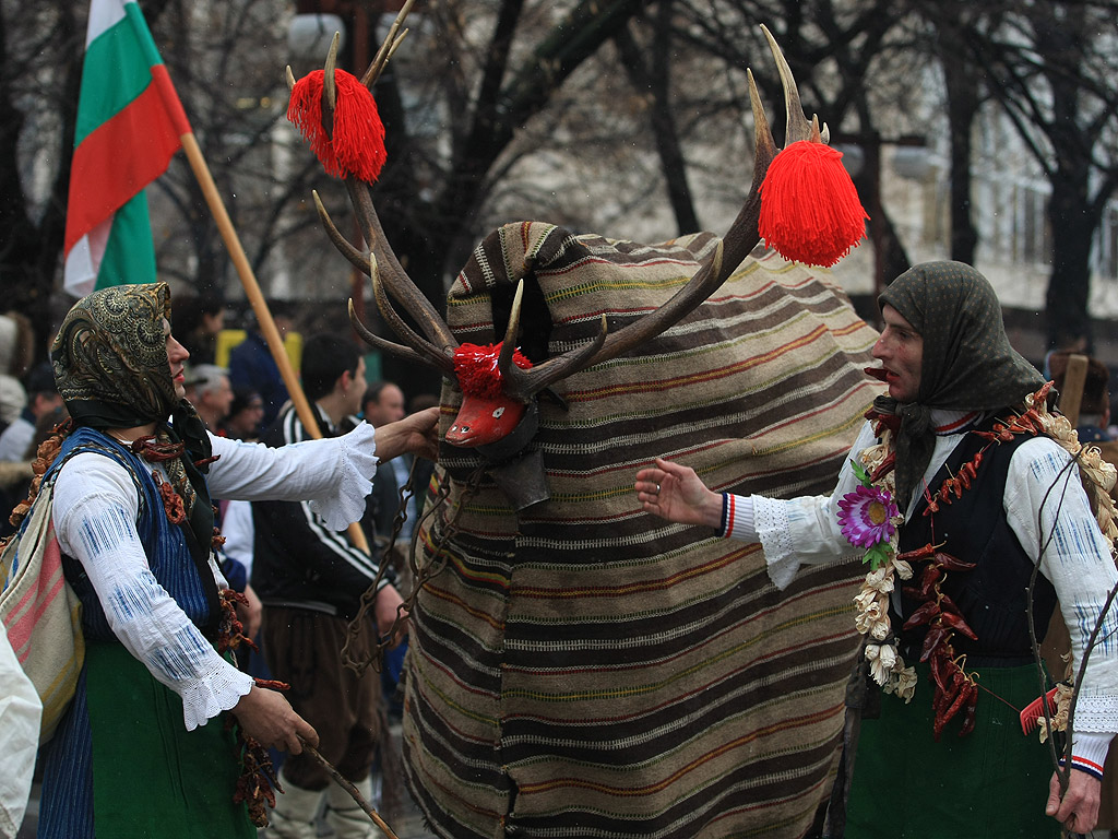 Международен фестивал на маскарадните игри, "Сурва 2014" гр. Перник