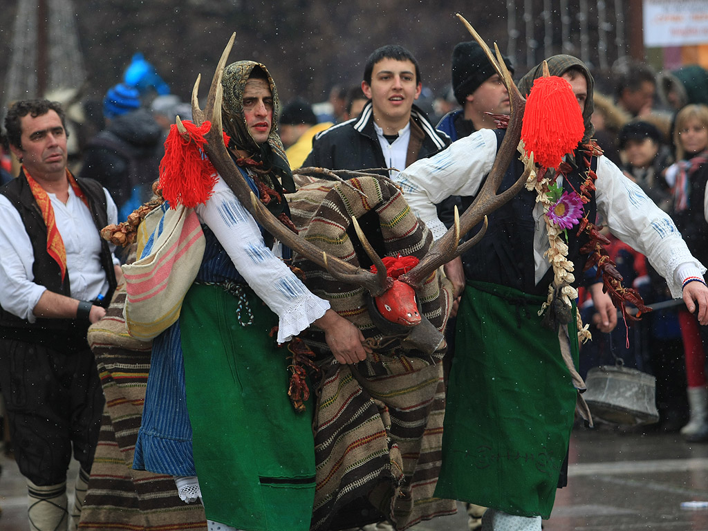 Международен фестивал на маскарадните игри, "Сурва 2014" гр. Перник