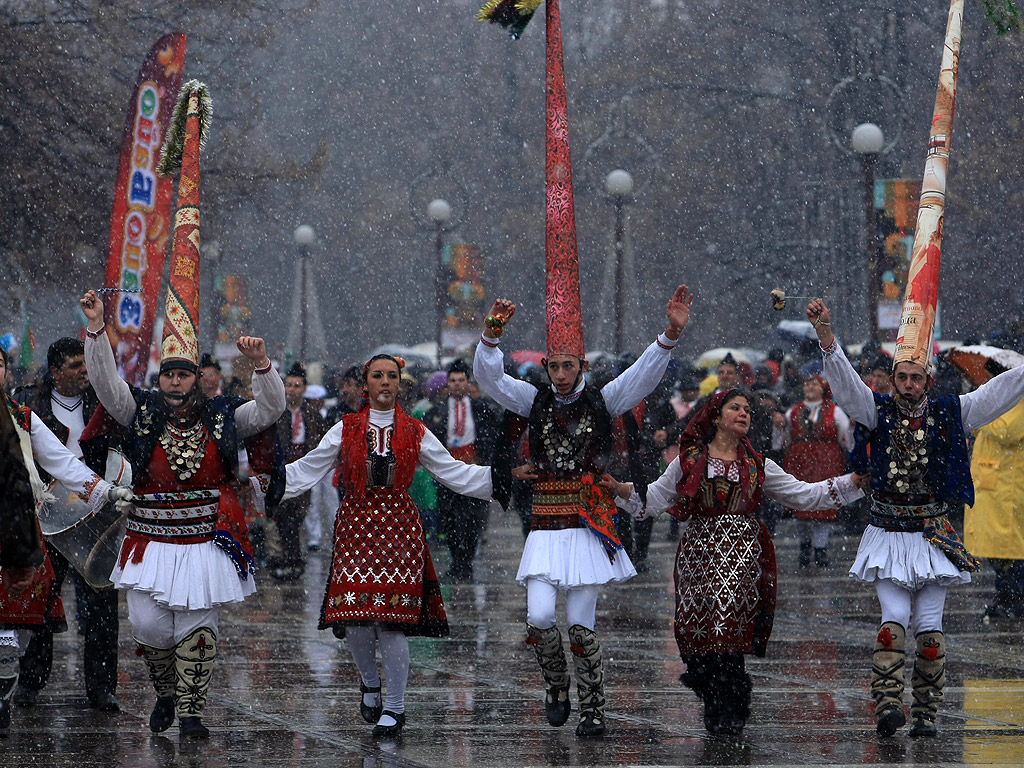 Международен фестивал на маскарадните игри, "Сурва 2014" гр. Перник