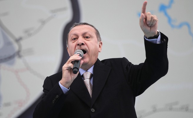 17 души получиха 1 до 2 години затвор за обида на Ердоган