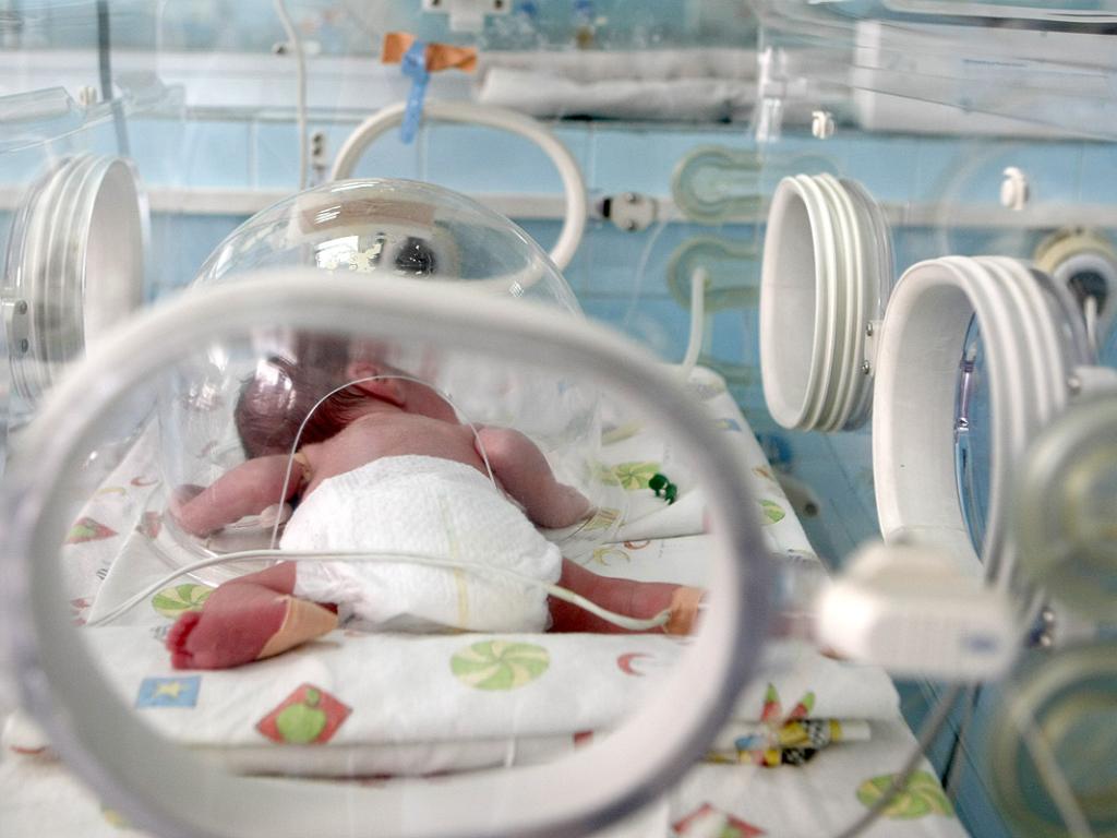 Спасиха новородено бебе изхвърлено в контейнер в дуловското село Водно