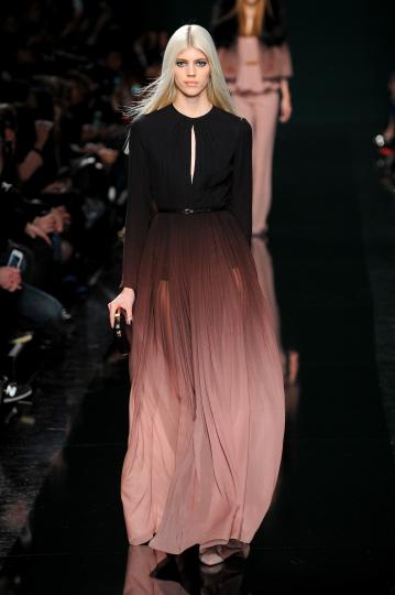 Представяне на колекцията на Elie Saab за сезон есен/зима 2014-2015 по време на Седмицата на модата в Париж