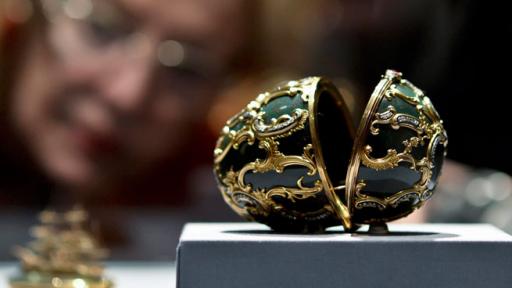  <p>Императорските яйца &ndash; перлата в короната на <strong>Фаберже</strong></p> 