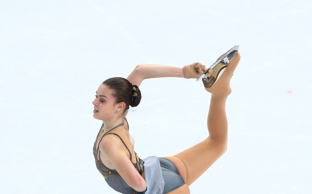 Олимпийската шампионка във фигурното пързаляне Аделина Сотникова няма нищо против