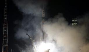 Космонавтите от "Союз" пристигнаха на борда на МКС