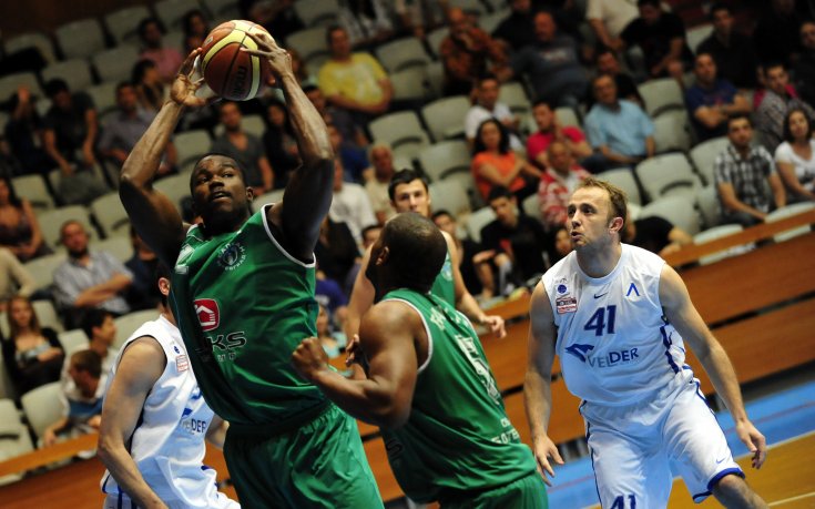 Баскетболният Левски оцеля в сериозна драма срещу Балкан