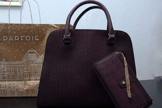 Дамска чанта от португалската марка за аксесоари Парфоа Комплектът е1