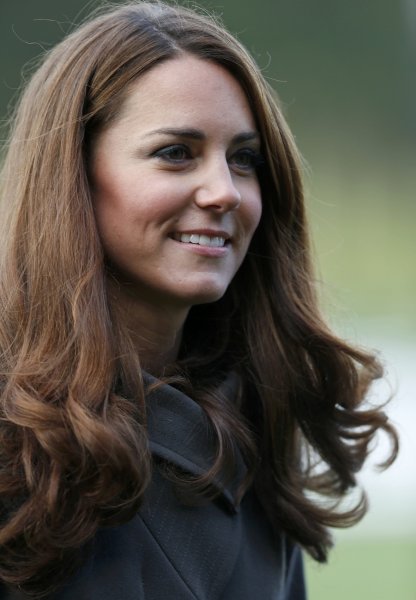 Дукеса Кейт и принц Уилям при английските национали1