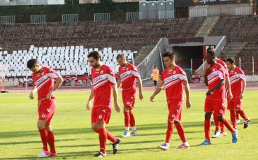 ЦСКА победи Чавдар Етрополе с 5:0 в контрола