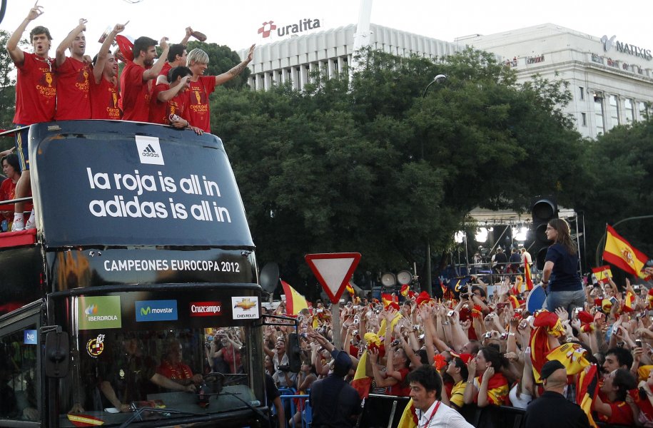 Испанците показаха че умеят да празнуват1