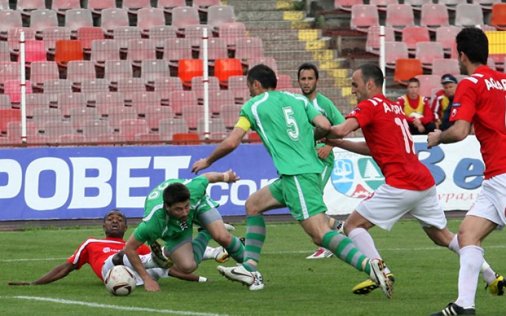 ЦСКА и Радуканов с първи домакински хикс за 2011-а