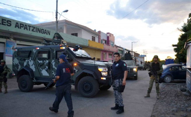 Двама престъпници признаха, че са убили 17 ученици в Мексико