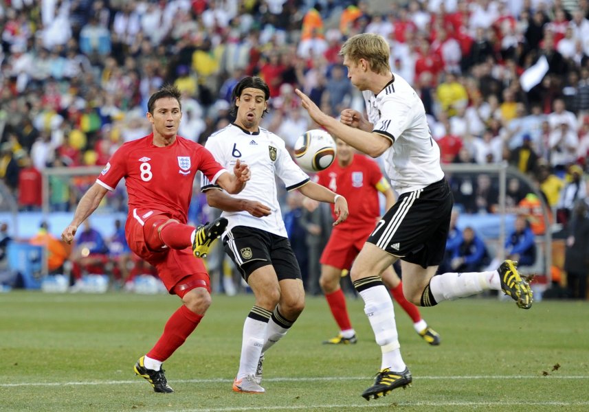 Незачетеният гол на Англия срещу Германия1