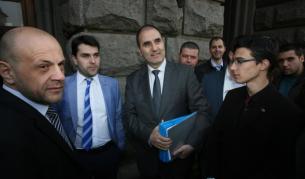 ГЕРБ бяха първи за подаване на документи за регистрация в ЦИК