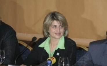 ДАМС работи върху годишния доклад за младежта