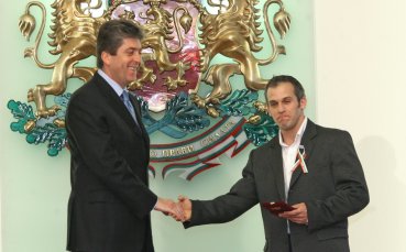 Шампионът Йовчев бе награден от президента Първанов