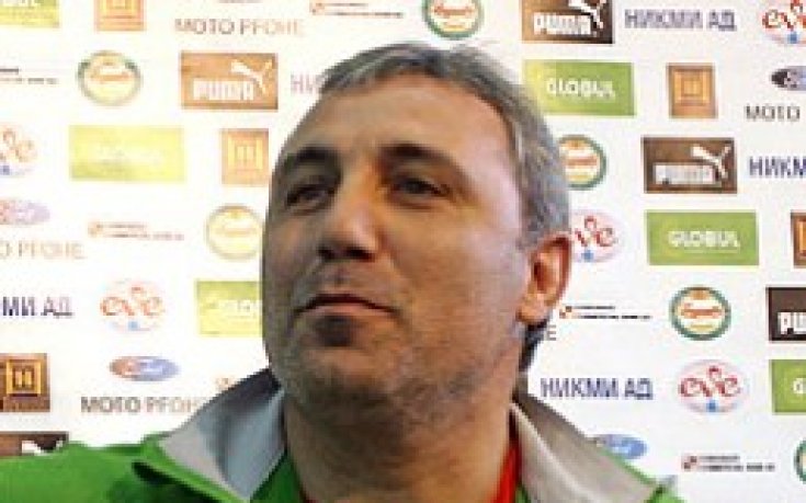 Стоичков прави инсинуация за уговорка, пишат в Румъния