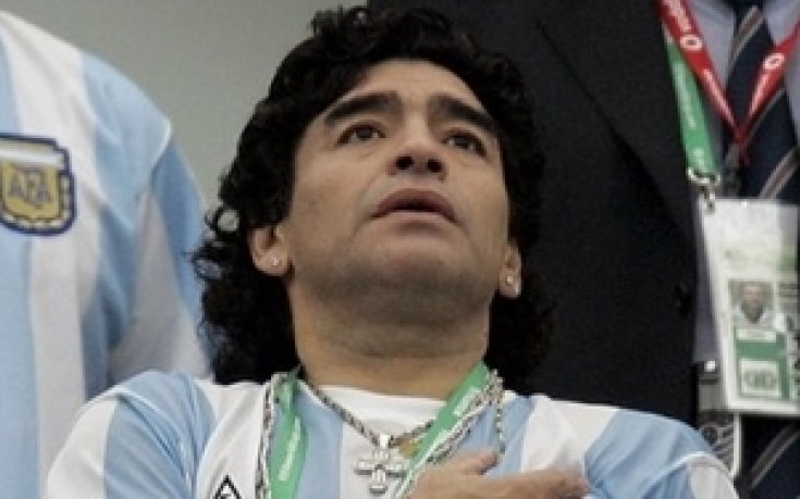 Изписват Марадона следващата седмица