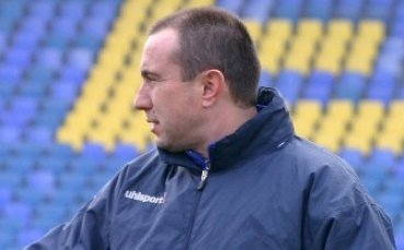 Стоилов решава за Миланов и Бардон в последния момент