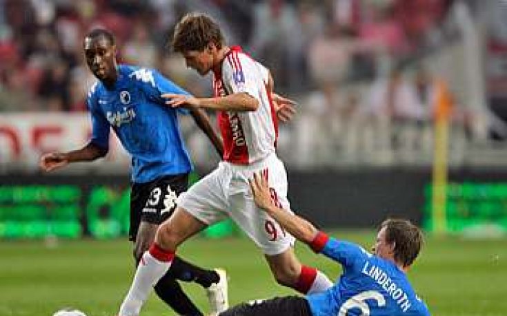 Аякс се изкачи на върха в Холандия