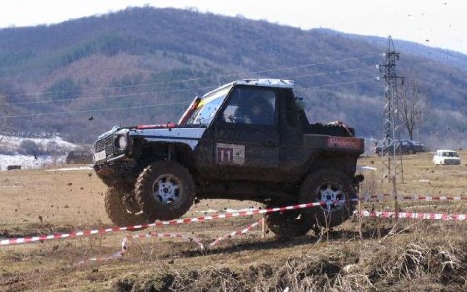 Бащата на Димитър Илиев се пуска в „Offroad Rally”