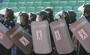 Полицията поемa 24-часова охрана на Христо Ботев