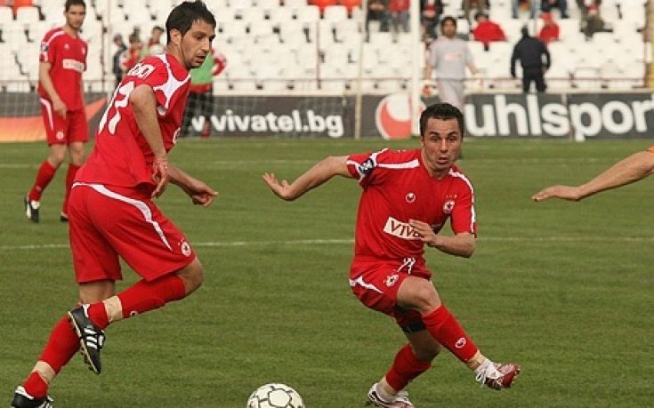 ЦСКА загуби титлата след провал в Дупница