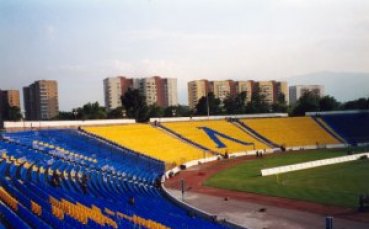 Левски два мача пред празни трибуни
