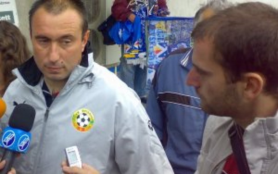 Стоилов: Очаквам Стилиян Петров да бъде лидер на тима