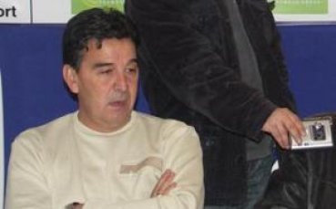 Узунов: Излизам в отпуск, не мога да бъда буфер между Наков и Тасева