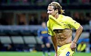 Форлан отива при Мартин Петров в Атлетико