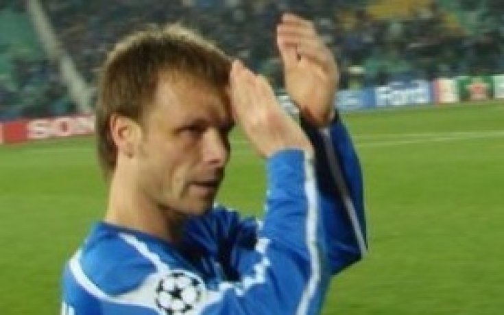 Елин Топузаков
