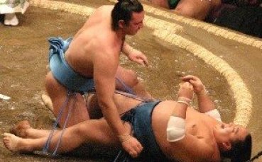 Калоян Махлянов с загуба в последния кръг на турнира в Нагоя