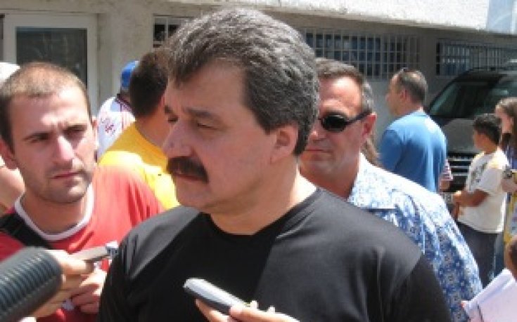 Батков: Избираме между Здравков и Колев