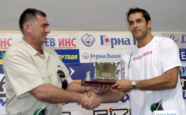 Спас Бухалов с шанс за медал в Осака