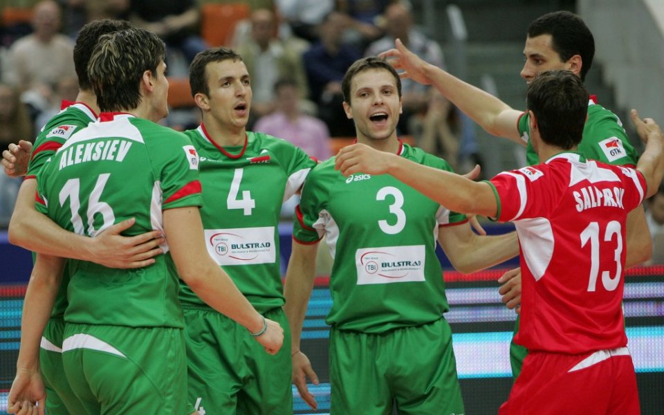 Националите тръгнаха с пожелание за финал България – Русия