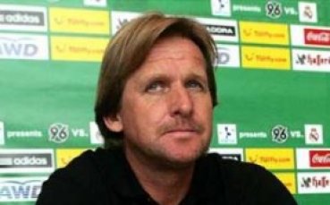 Шустер: Да играеш с Ливърпул е грозно