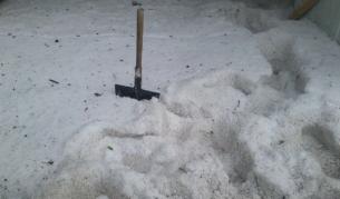 Градушка в Карлово; пострада покрив на детска градина