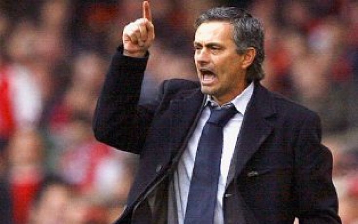 Шейхът на ОАЕ иска Моуриньо за треньор