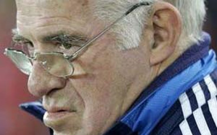 Луис Арагонес: Рано е да се смятаме за финалисти