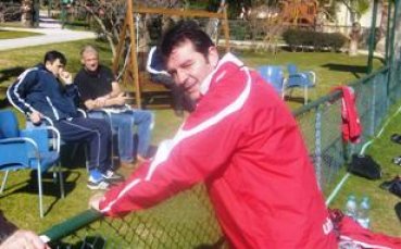 Емил Костадинов