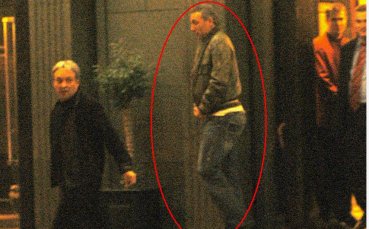 Стоичков пали свещ в „Ал.Невски”, пак псува репортер