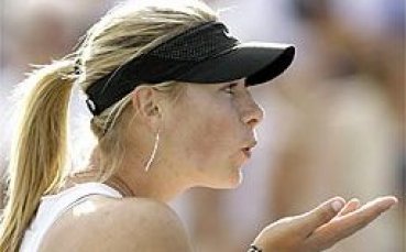 Шарапова се уреди на последното място за WTA финала