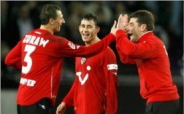 Хановер отпадна от  Шалке, Янков остана резерва