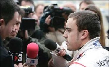 Алонсо между Ред Бул и Рено