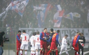 Стяуа спечели дербито на Букурещ