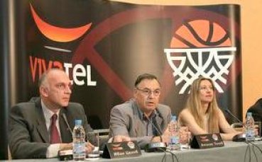 Мъгла бърка плановете на баскет-шефовете на път за Атина