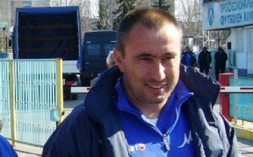 Стоилов: Проблемите – много, мачът – важен