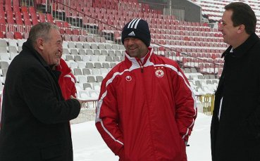 ЦСКА пристигна в  Анталия