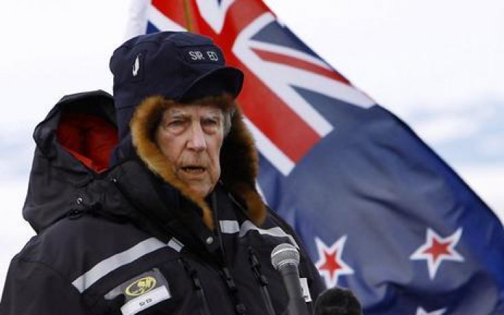 Почина първият човек, покорил Еверест